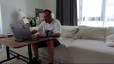 Step Sis Crawls Into My Bed Morning And Gets Her Pussy